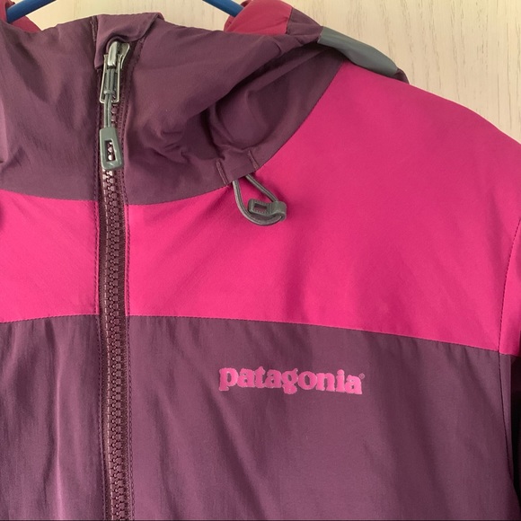 Patagonia synthetic- fill water resistant jacket - Picture 2 of 8